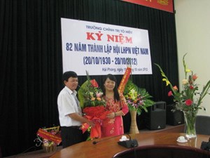 Lễ kỷ niệm 82 năm thành lập Hội LHPN Việt Nam (20/10/1930-20/10/2012)