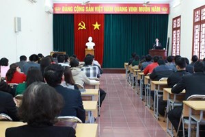 Thông tin chuyên đề “Tình hình thời sự và quan điểm của Đảng ta về  giải quyết tranh chấp ở biển Đông”